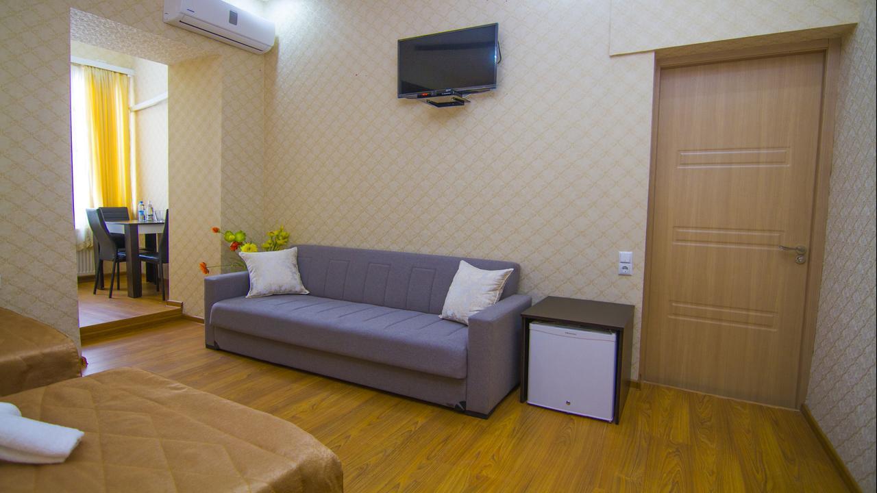 Old Georgia Hotel Tbilisi Ngoại thất bức ảnh